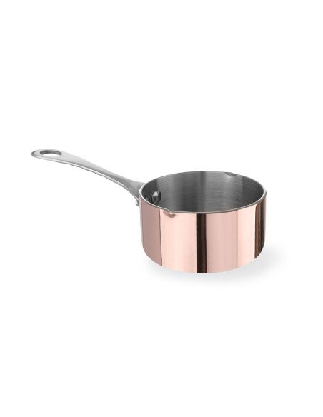 Small sauce pan with spout