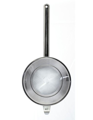 Conical strainer with wire mesh