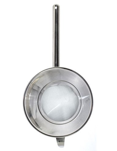 Conical strainer with wire mesh
