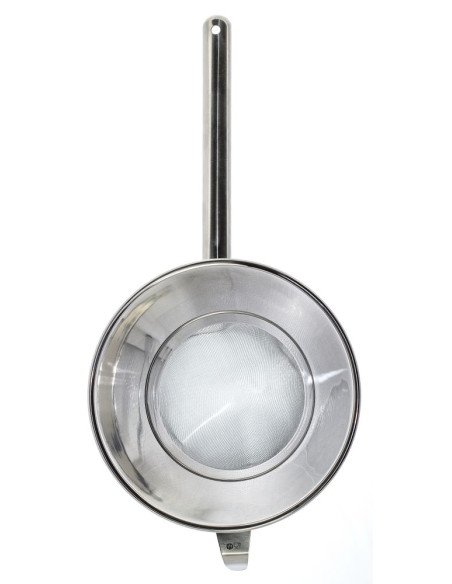 Conical strainer with wire mesh