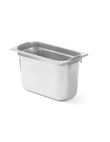 GN container with dropped handles